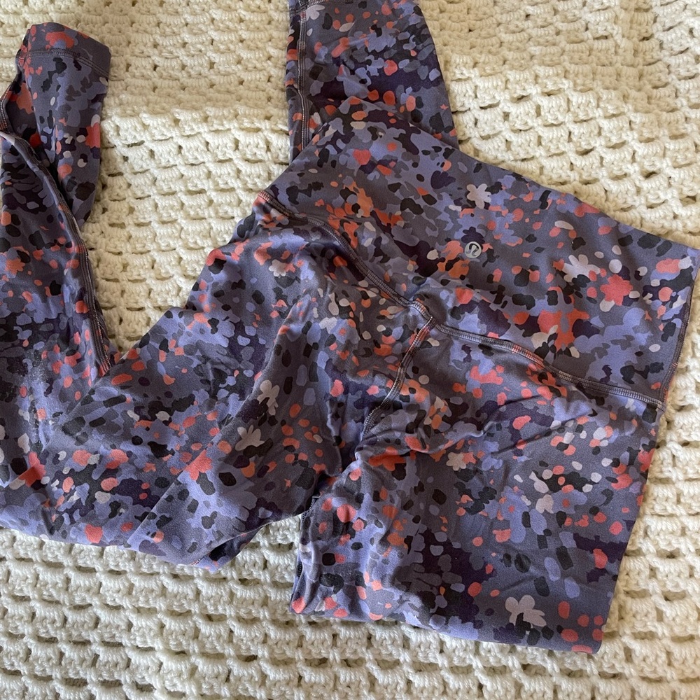 Lululemon Aligns 25”